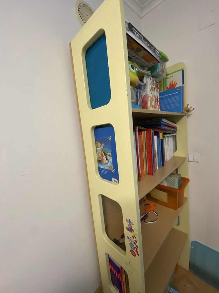 Quarto de criança completo em otimo estado