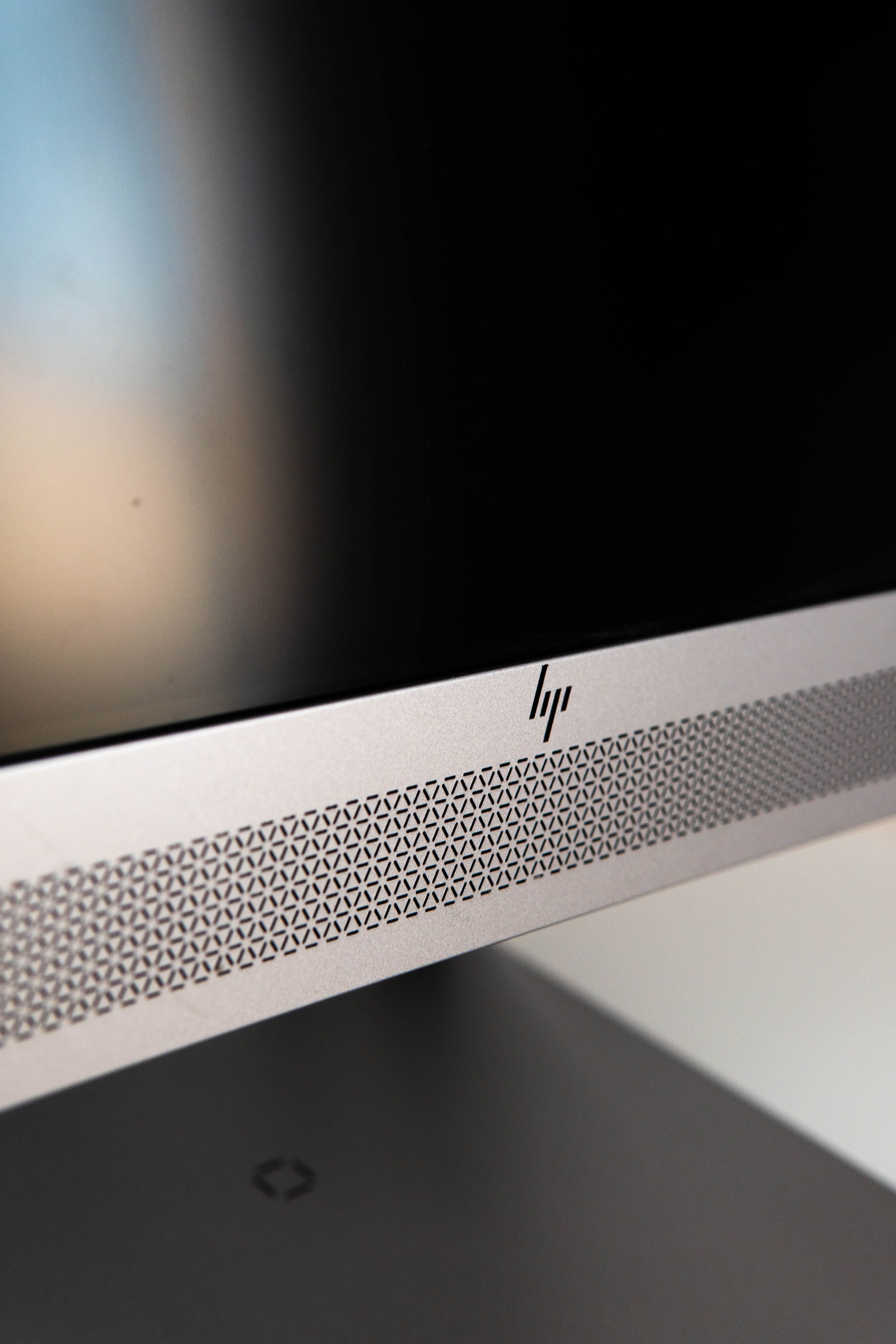 Monitor HP EliteDisplay S240uj 23,8 WQHD IPS Bang & Olufsen