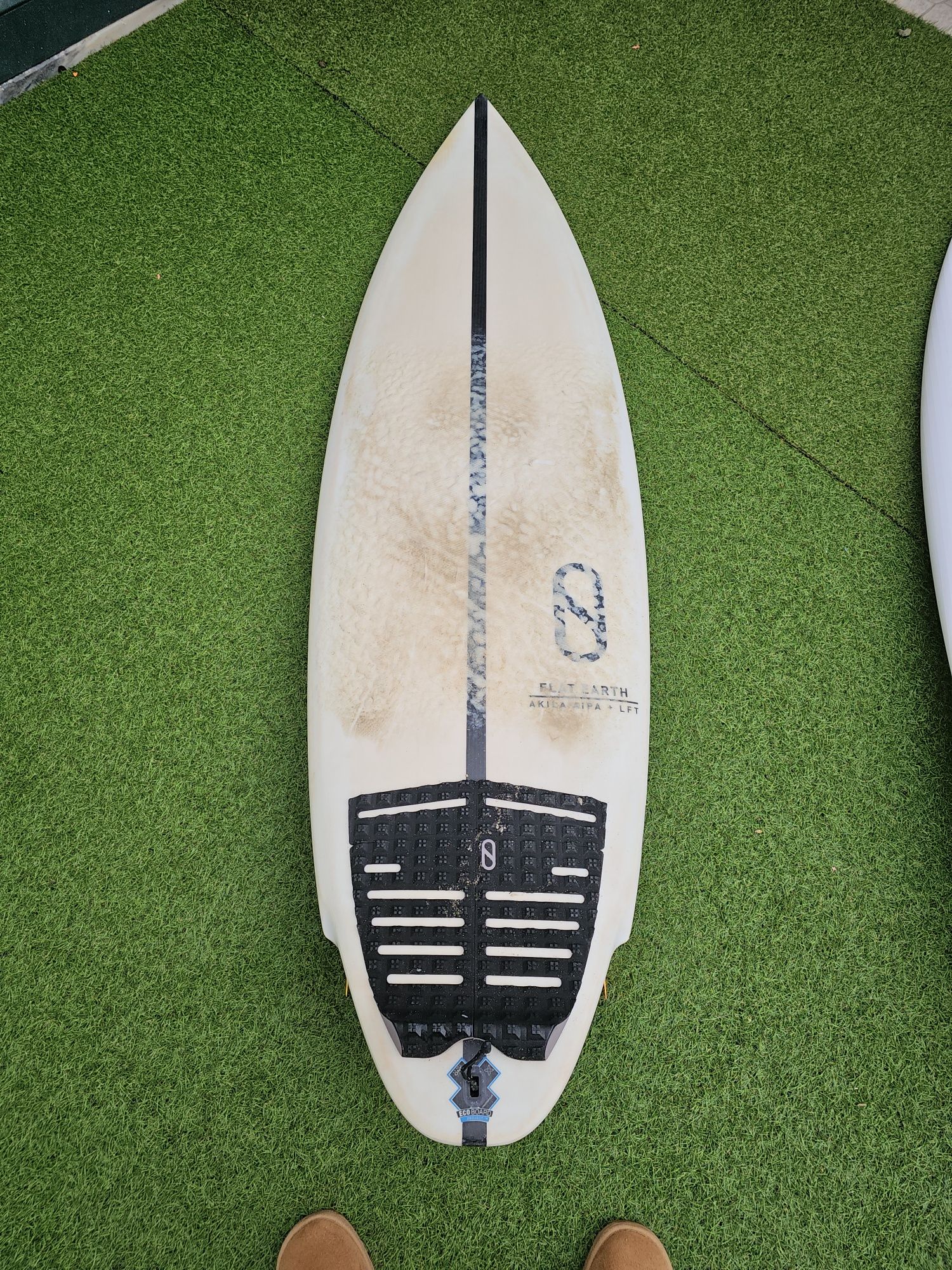 Vendo ou troco, prancha de surf Slater Designs Flat Earth