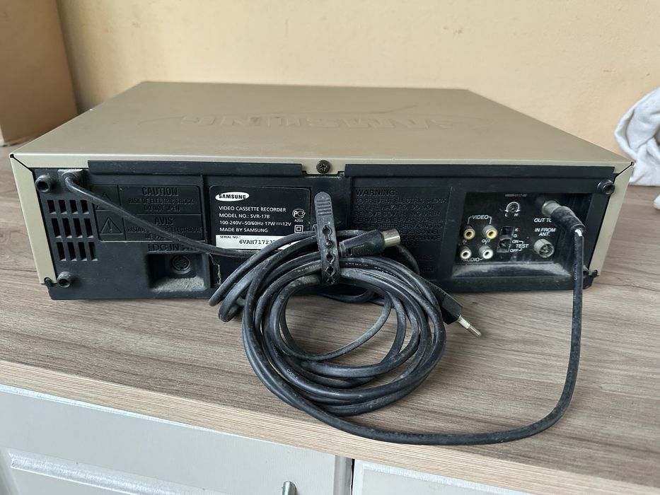 Відеомагнітофон  Samsung SVR- 17В