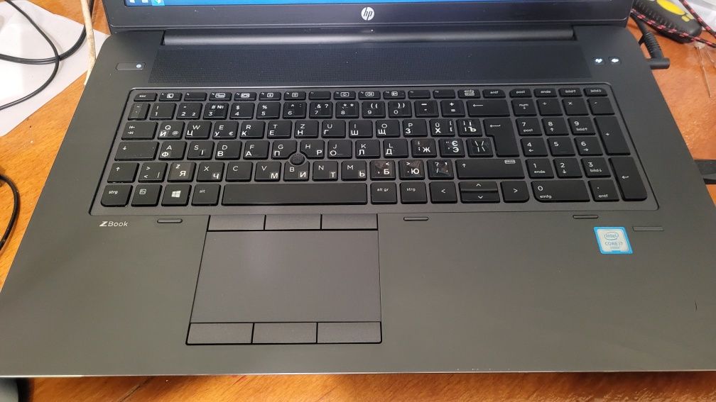 Ноутбук  ігровий HP ZBook 17" M3000M i7-6700HQ