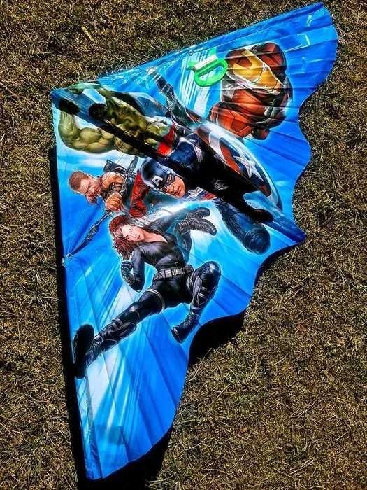 Nowy foliowy latawiec Avengers super zabawa - zabawki