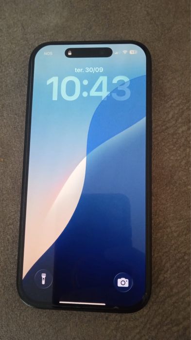 Iphone 16 pro novinho , sem marcas