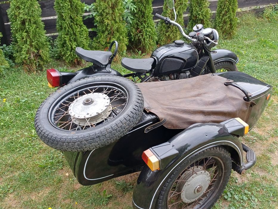 Dniepr 11 z koszem bocznym k750 Ural m72