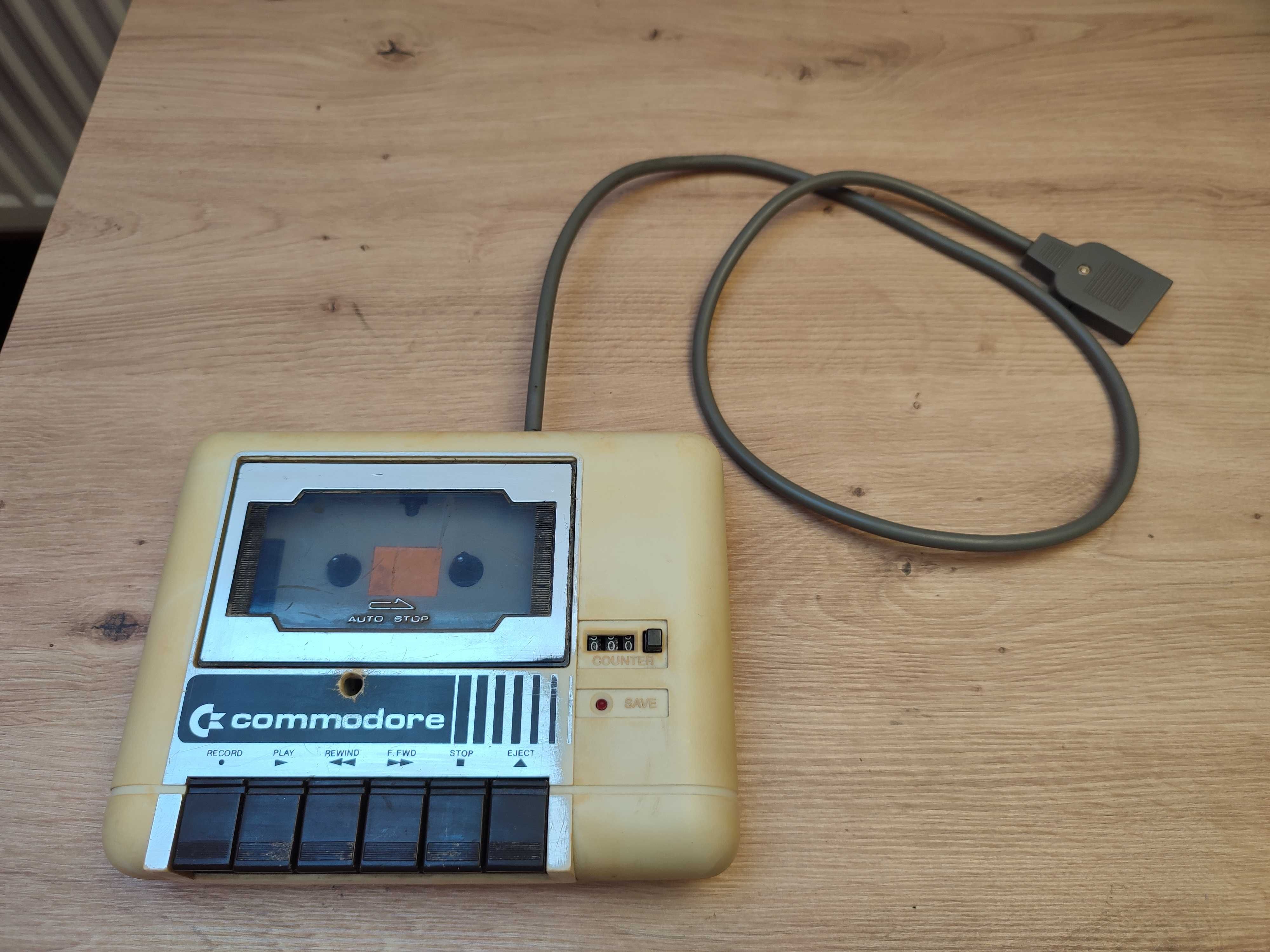 Commodore C64 kompletny zestaw plomba gry kartridż tapecart joystick