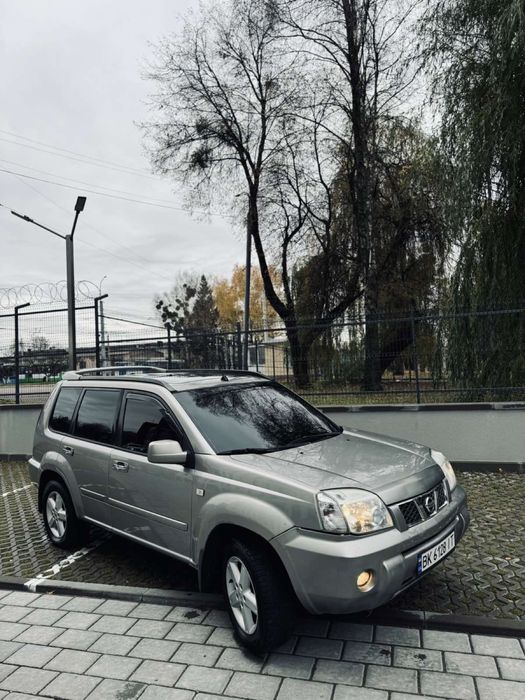 Nissan X-Trail 2006 рік 2.2 дизель механіка 6-ступка