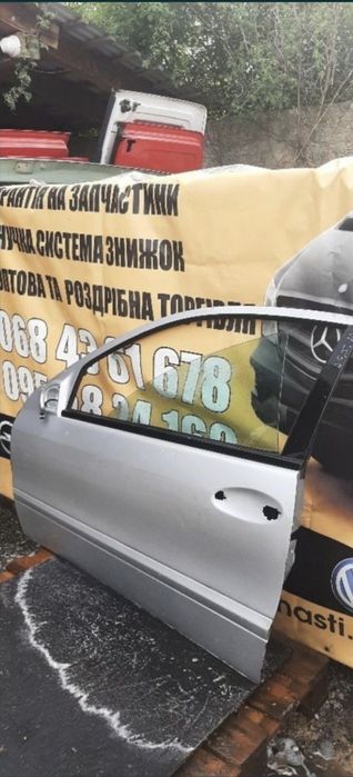Дверка передня ліва Mercedes C-class w203 купе