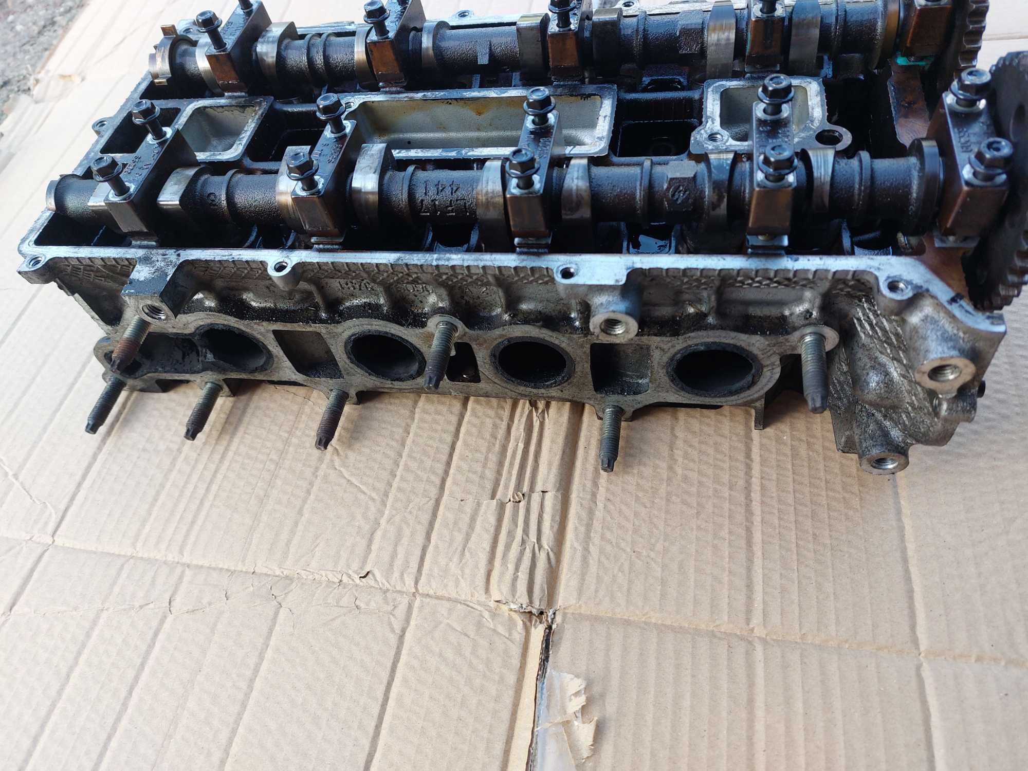Głowica Kpl wałki Ford Mondeo mk4 C MAX Focus mk2 Mazda lift 1.8 L8