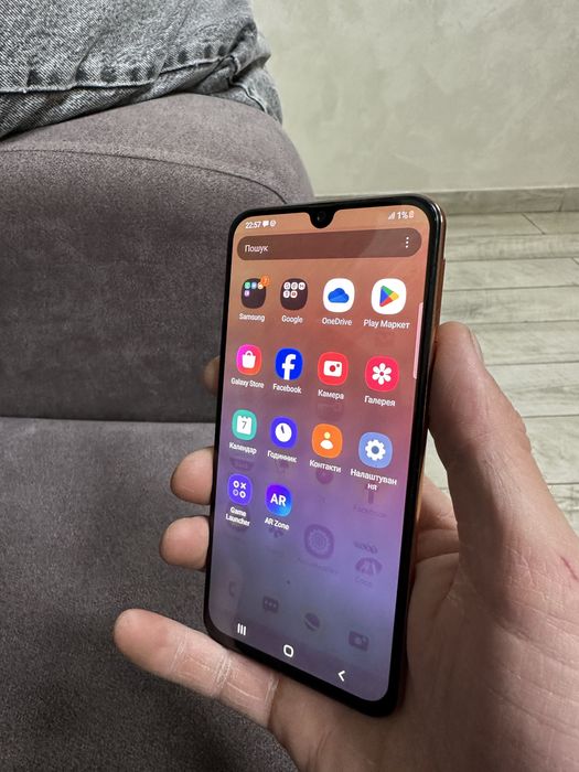 Samsung Galaxy A40 4/64 ГБ