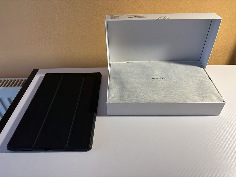 Tablet samaung galaxy A8 w idelanym stanie