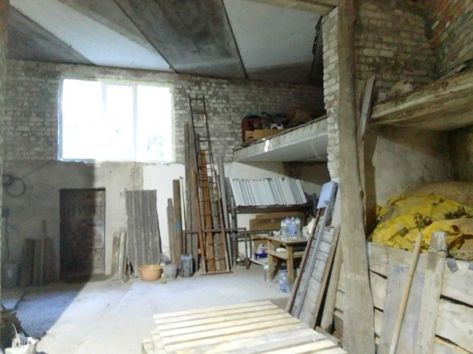 Здам в оренду гараж під ремонт мікроавтобусів в ГК "ПРОСТІР",Крошня.