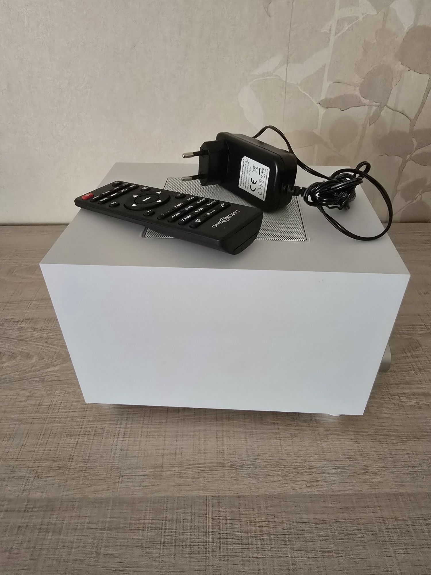 Інтернет-радіо OneConcept Streamo Cube (WiFi/USB/BT/AUX)