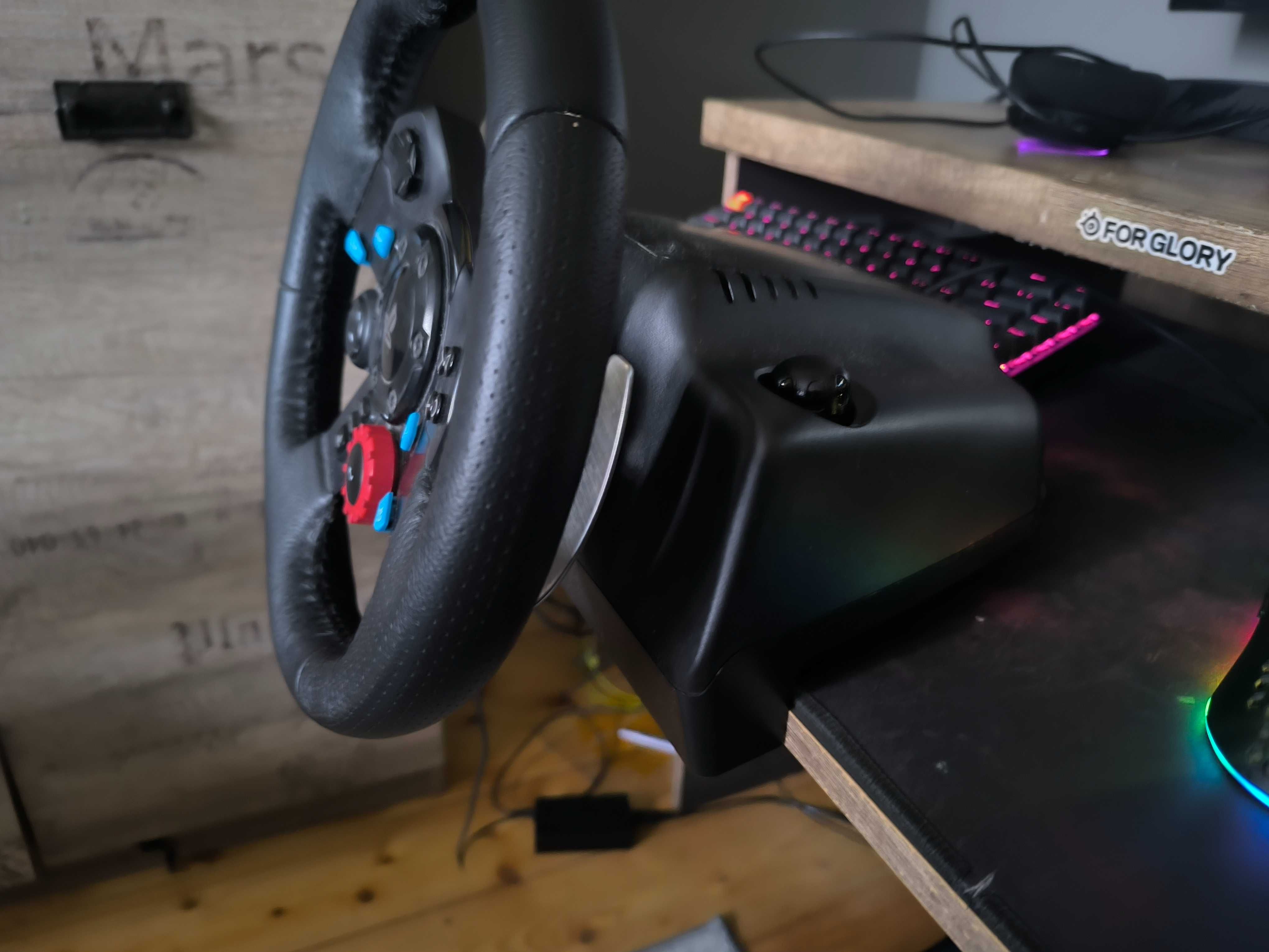 Kierownica Logitech g29 wraz z shifterem, jak nowa!!