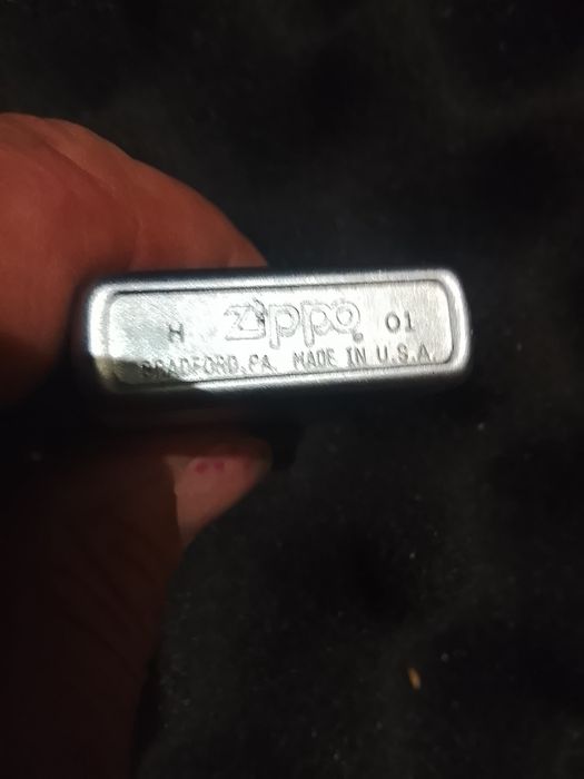 Esqueiros Zippo novo e usado