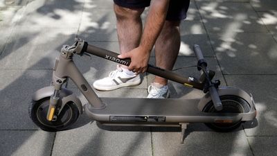Trotinete Xiaomi 4 Pro MAX 60km autonomia.