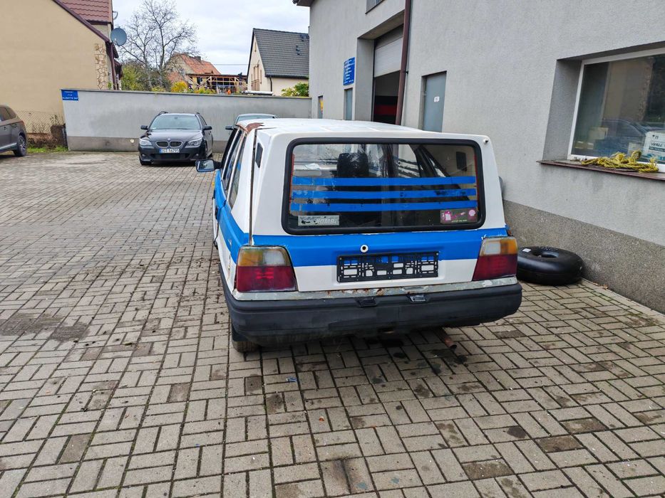 Polonez  Karetka