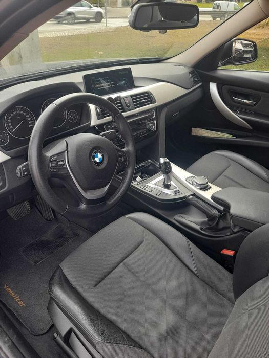 BMW 330e, hibrido plug-in, baterias com 85,3% de capacidade, teste bmw
