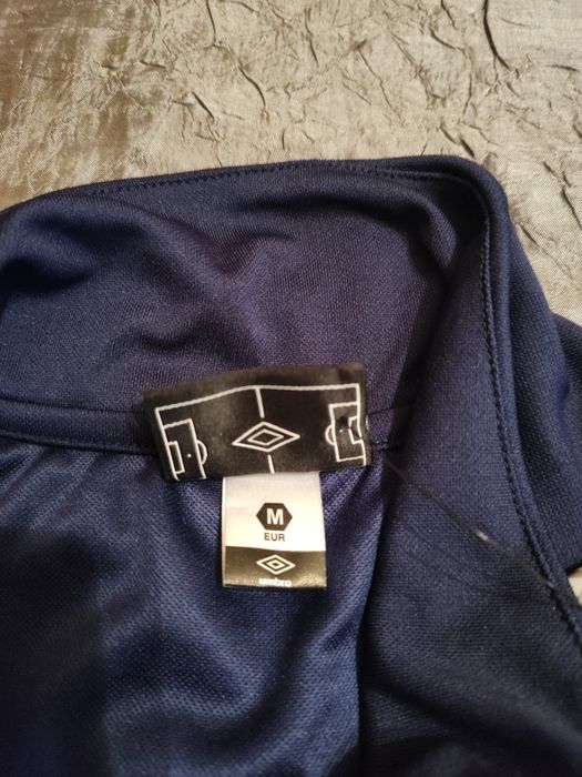 Casaco Umbro Novo com etiqueta
