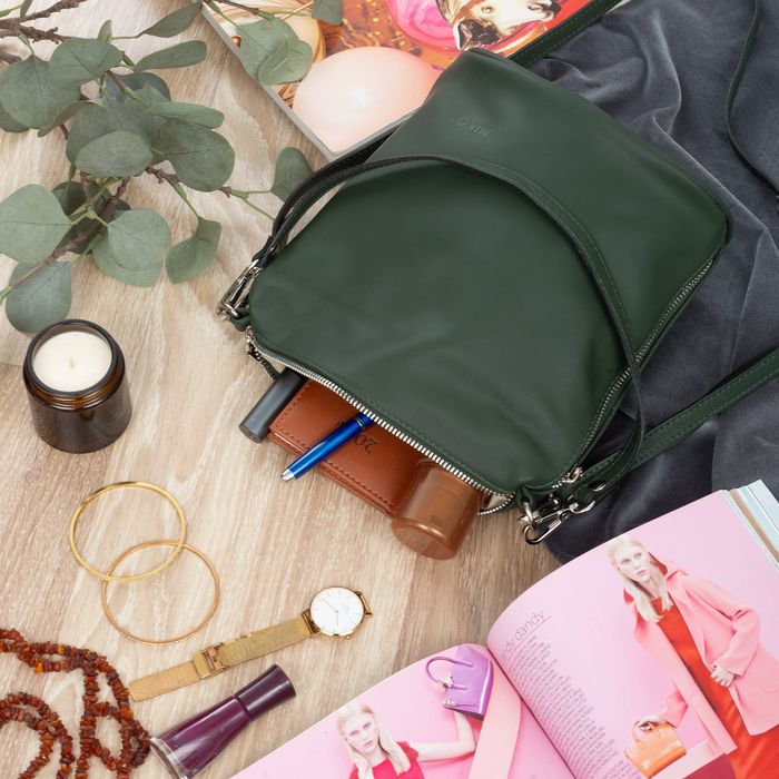 VERA PELLE torebka skórzana listonoszka z paskiem V513 c.zielona