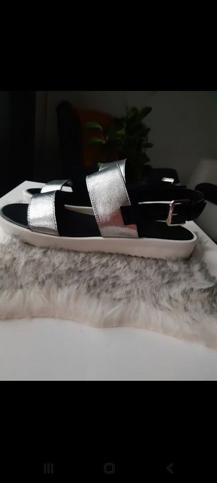 Sandałki srebrne  r 37 Jenny