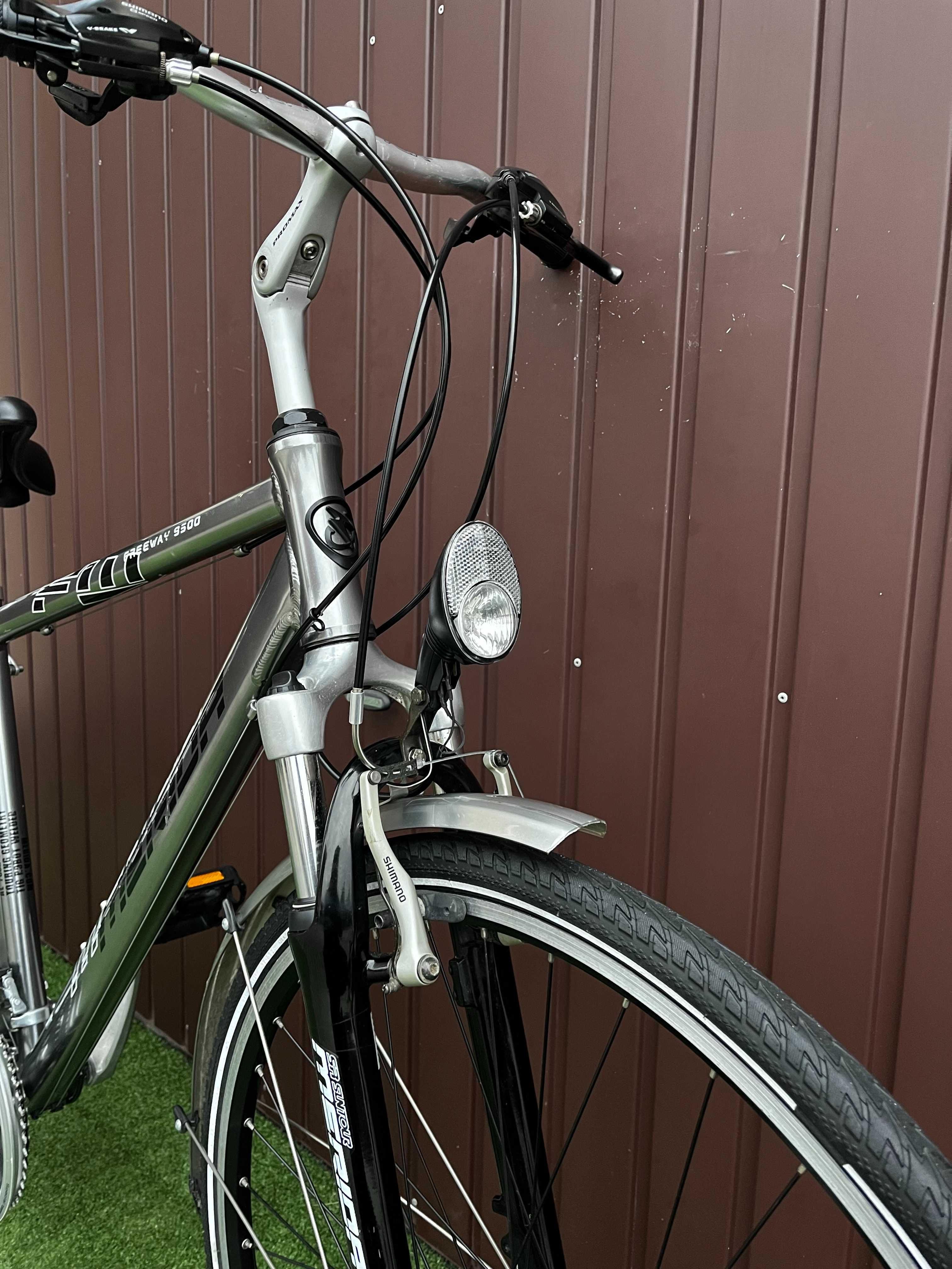 Rower MERIDA FW 9500/alu./amor./koła 28"/prądnica/Shimano DEORE