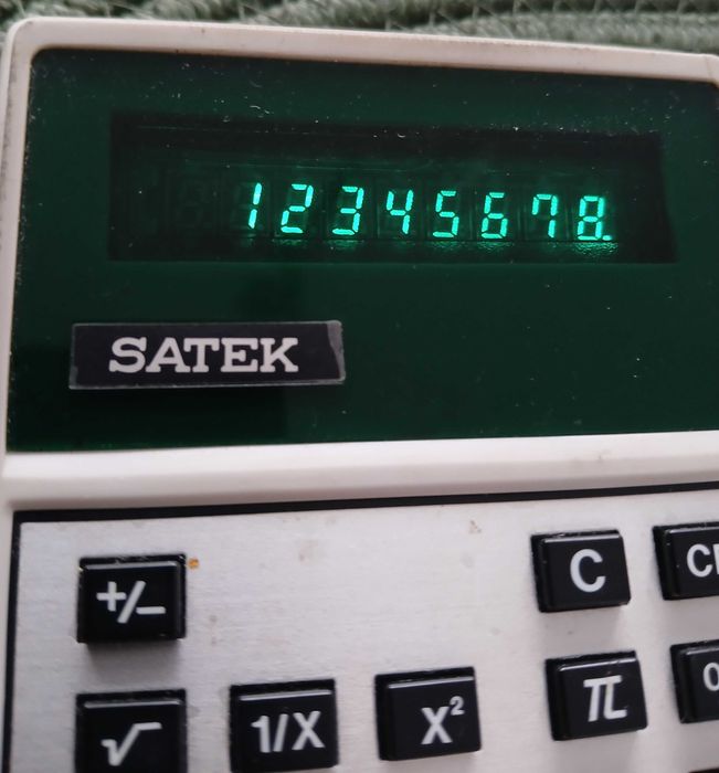Kalkulator vintage Satek 802MSQ futerał, ładny stan możliwa zamiana