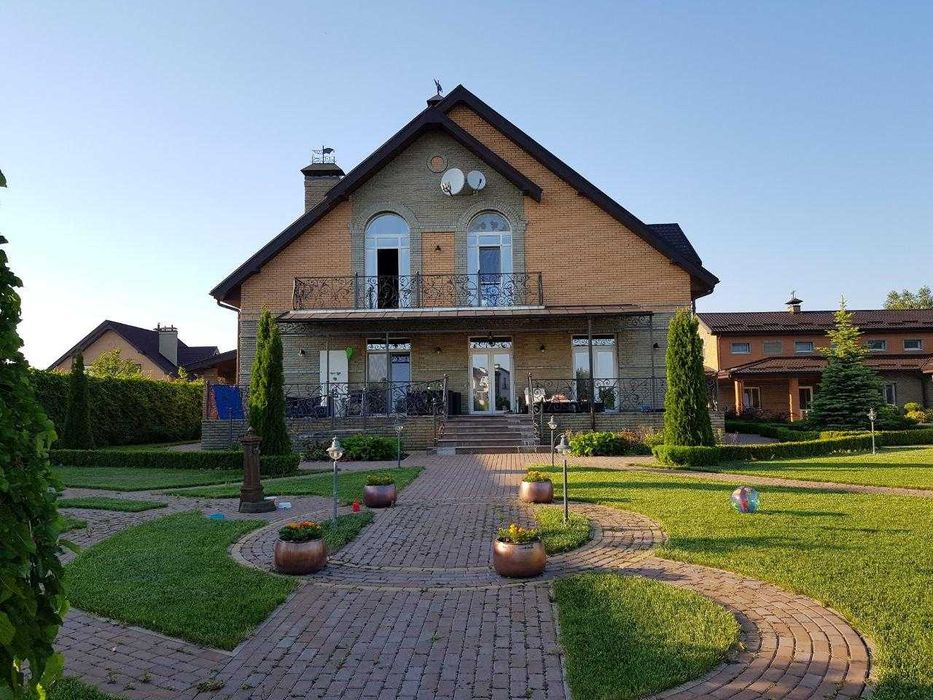 Продам будинок 700м.кв в к.м."Вишневе містечко",Вишеньки,вихід до води
