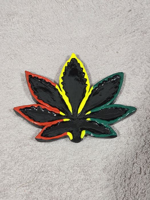 Cinzeiro Artesanal de cerâmica fria