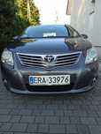 Zadbana Toyota Avensis