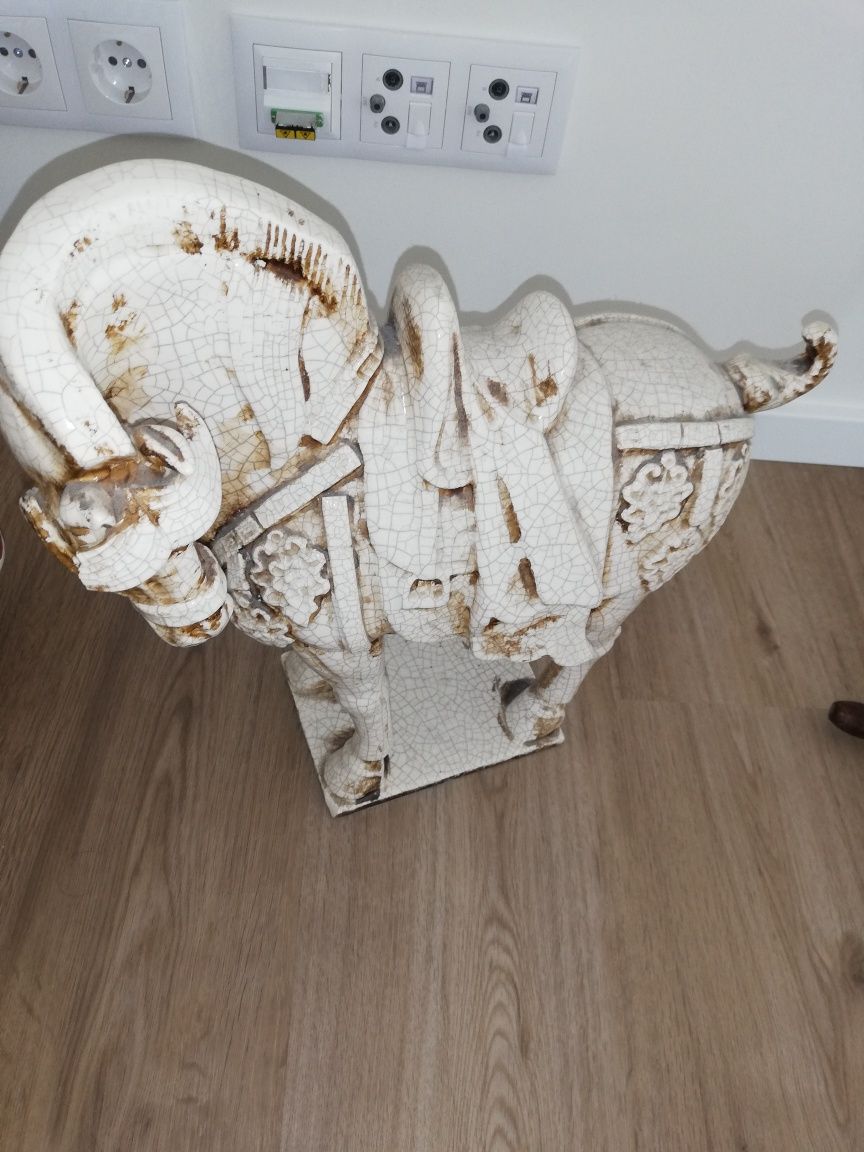 Cavalo de porcelana