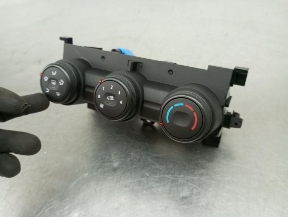 Comando chauffage / sofagem RENAULT Trafic III (FG_)