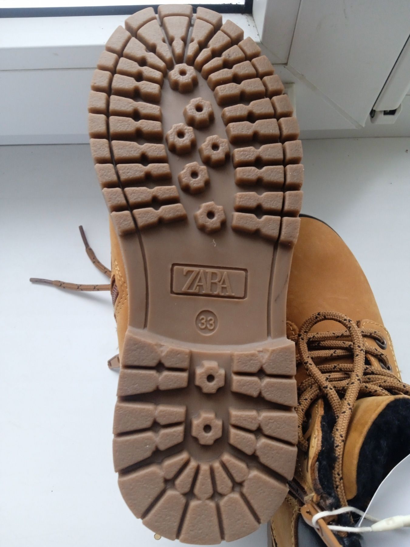 Зимние ботинки на меху Zara, Испания, 33р,кожа,980гр