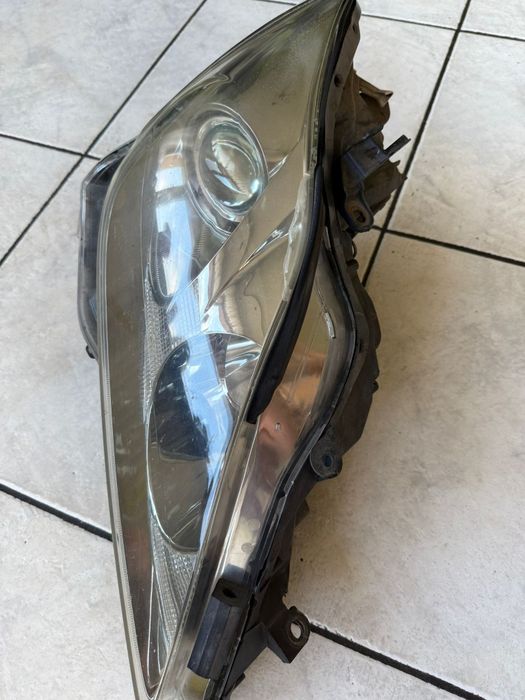 Lexus IS250, IS350, IS220d lampy przód komplet, Europa, Polska