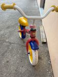 Bicicleta sem pedais o ideal para iniciar
