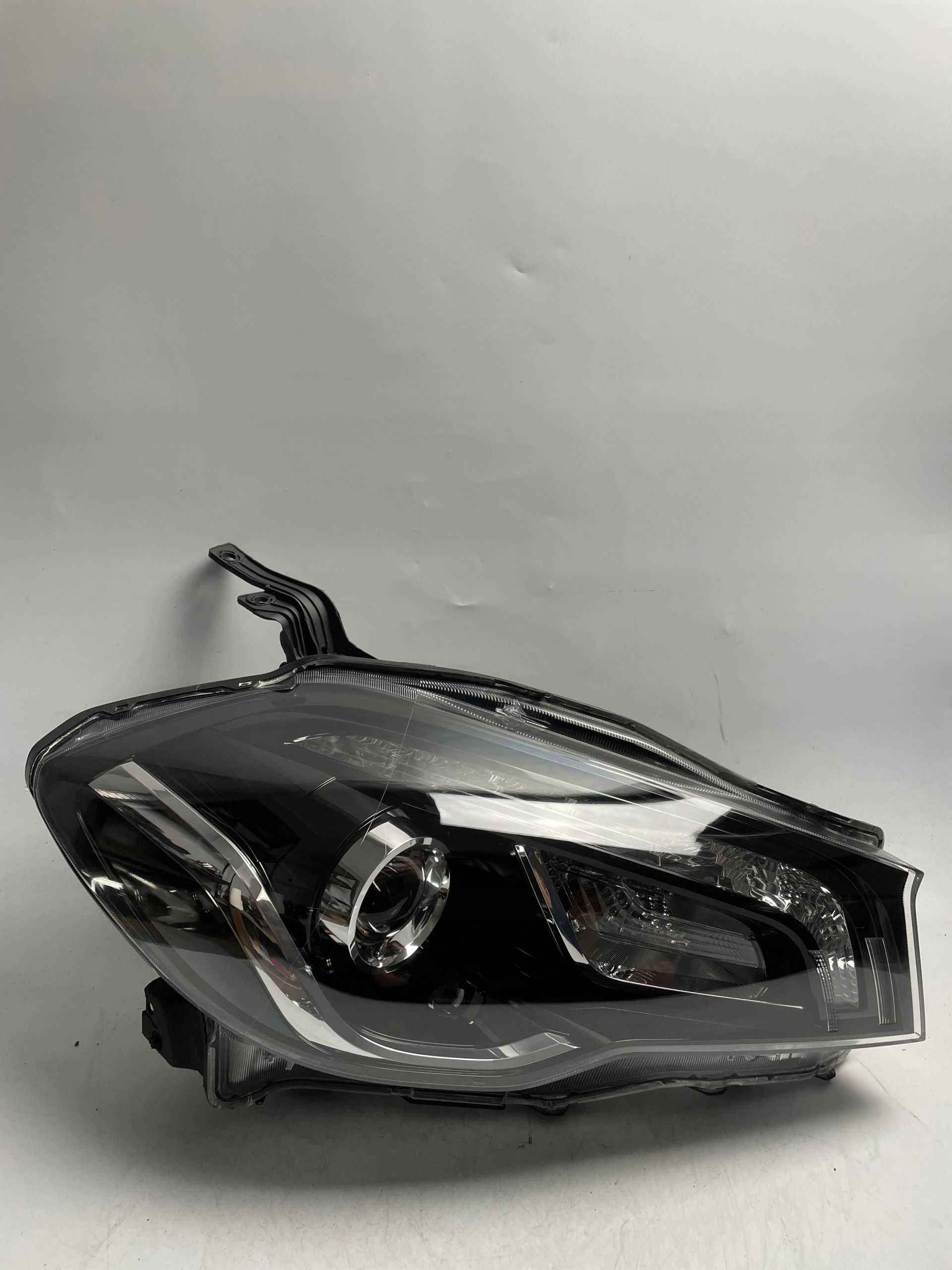 Lampa prawa Suzuki  SX4 II S-Cross LED