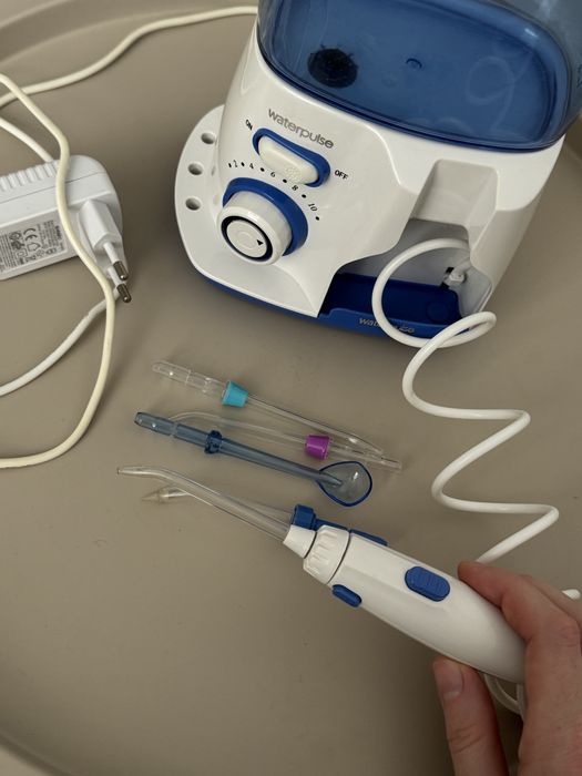 Іригатор Waterpulse v300 з 5 насадками