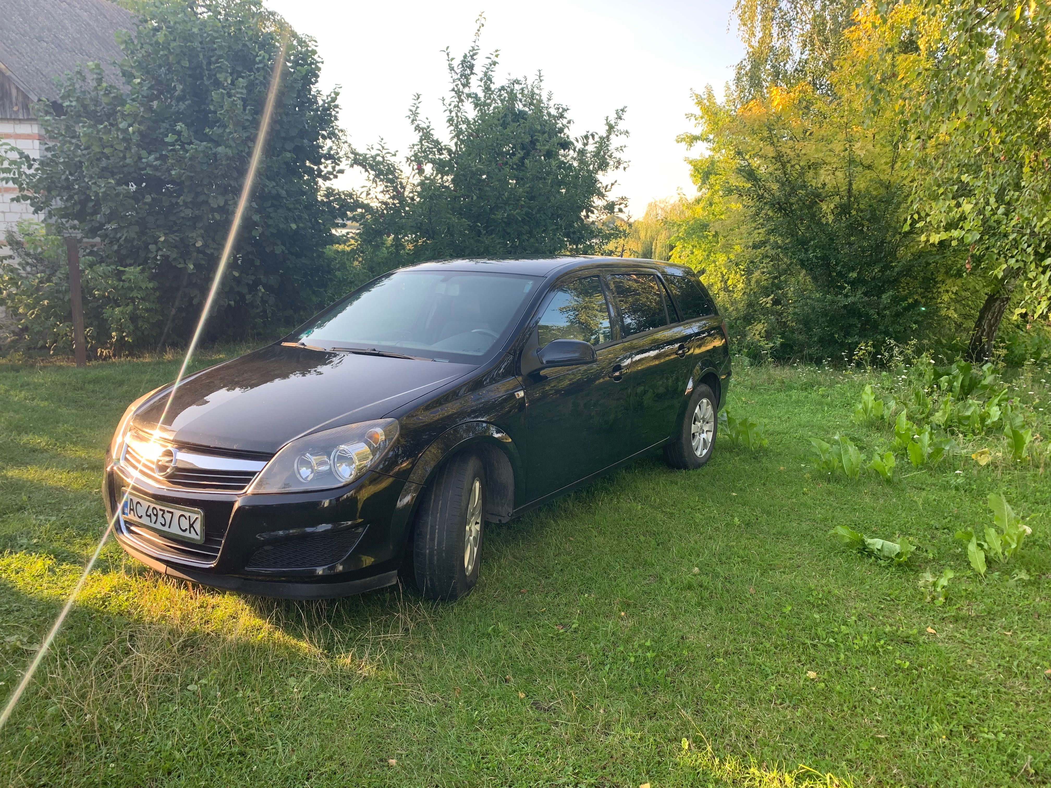 Opel Astra H 2009 1.6 бензин