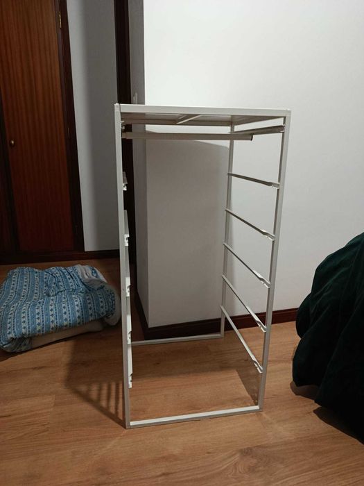Módulo de arrumaçao c/charriot Jonaxel Ikea
