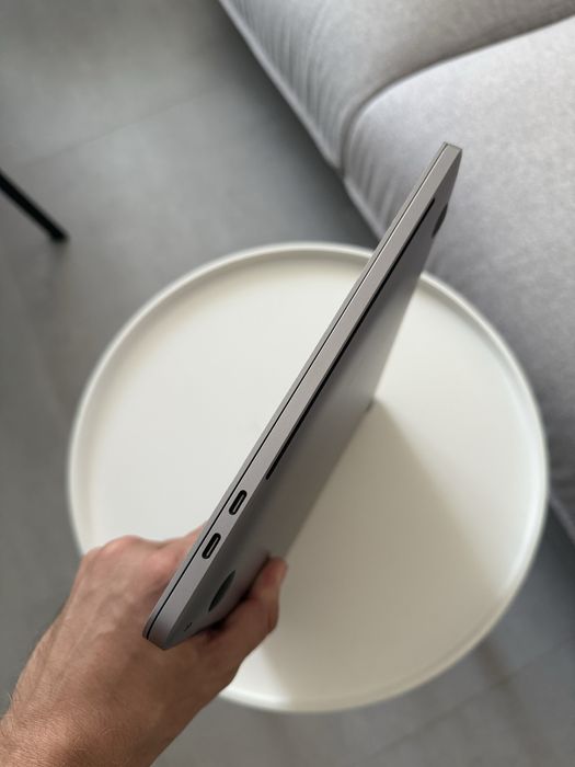 MacBook Pro 2020 13 / i5 2.0 /16GB /512GB / 95% АКБ