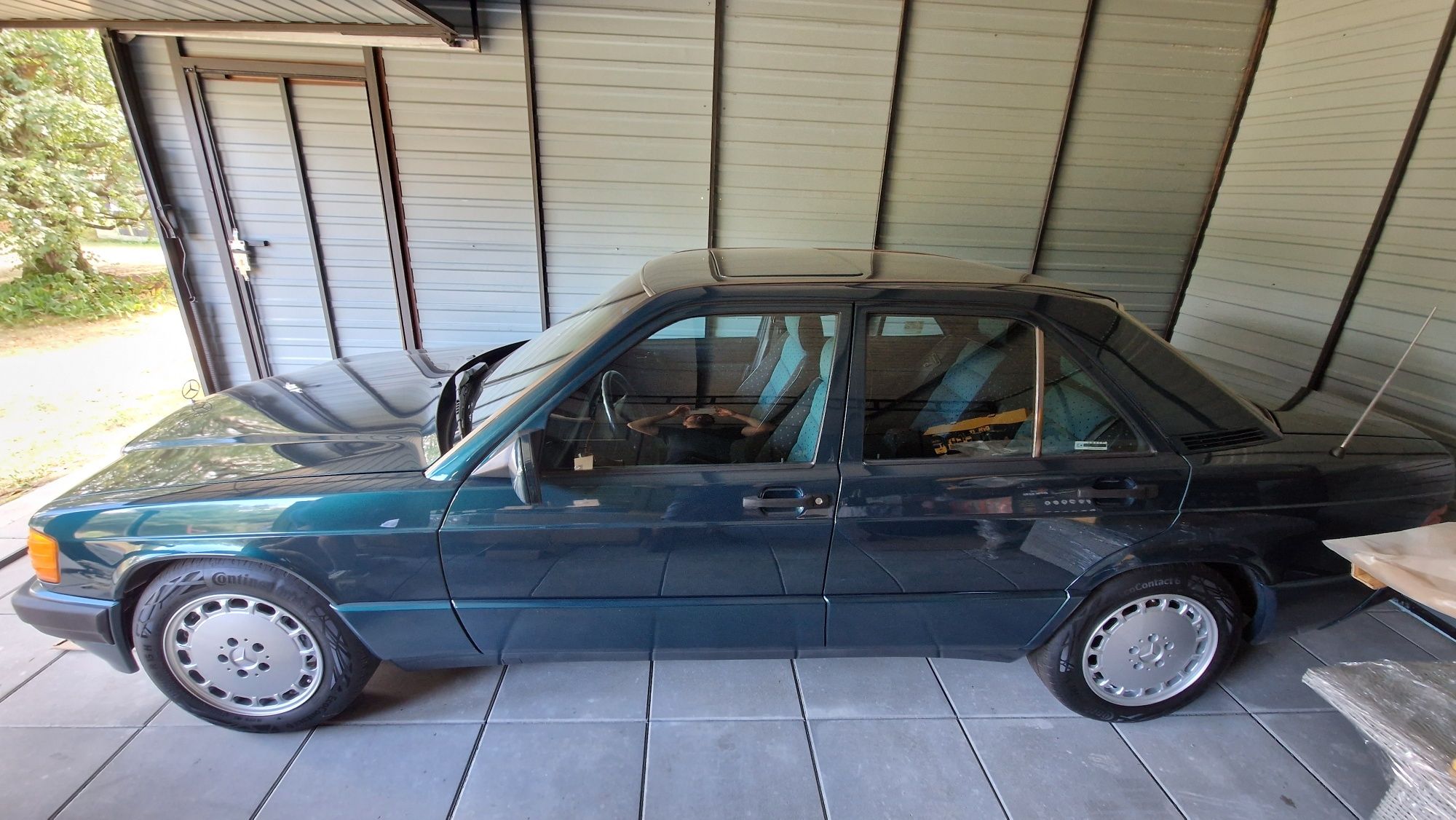 Mercedes w201 2.5D Avantgarde Verde