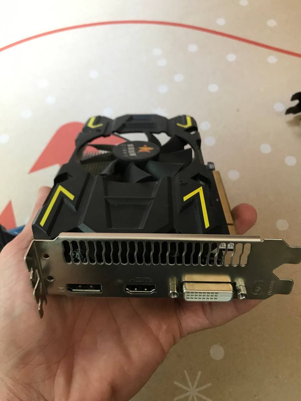 Продам відеокарту RX 560 4GB