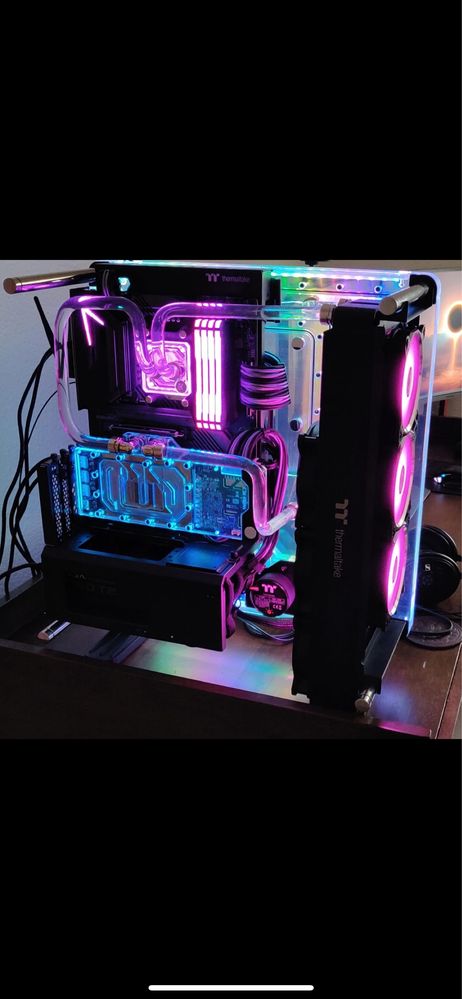 Pc gamer de top i9 13900 com caixa DistroCase 350P Mid Tower Chassis