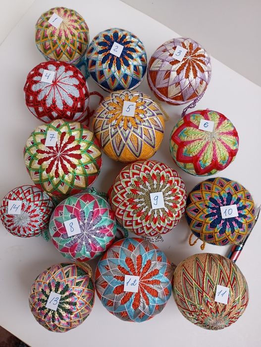 На Подарунок ручна вишивка японські шари кульки темарі, брошки в стилі