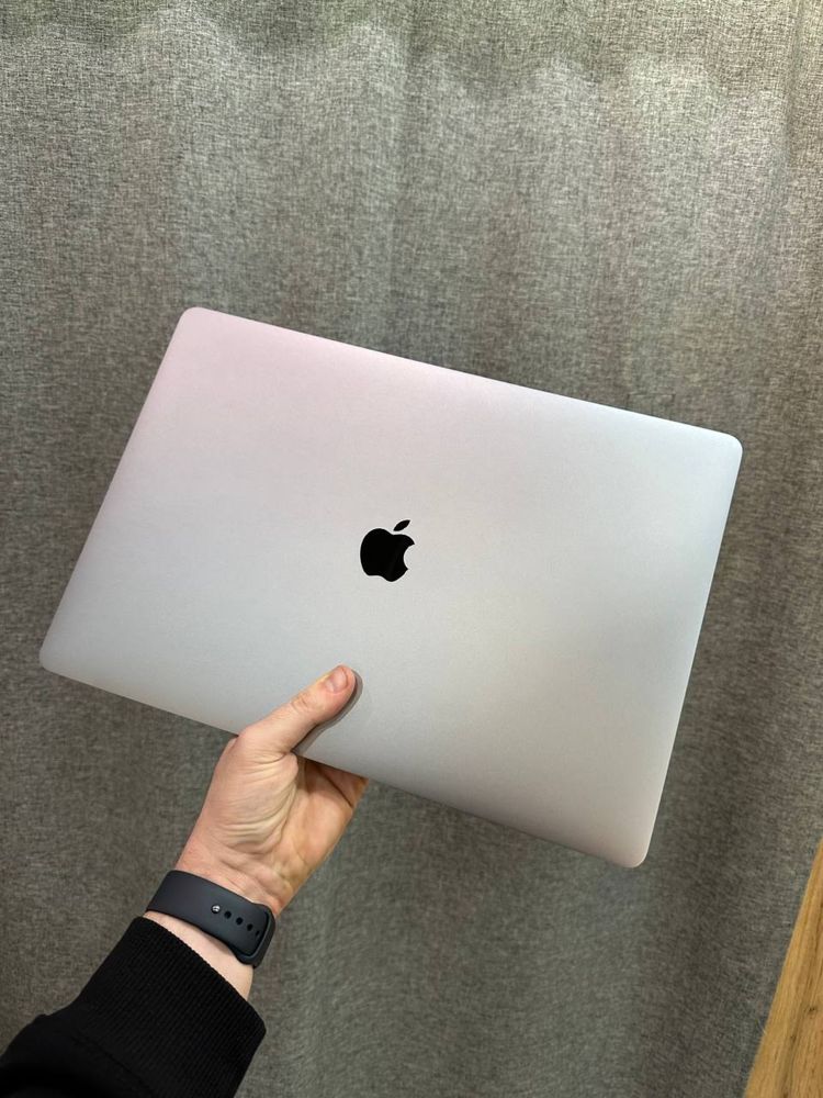 MacBook Pro 16" 2019 i7 16ram 512ssd 5300M Space Gray MVVJ2 100% акум