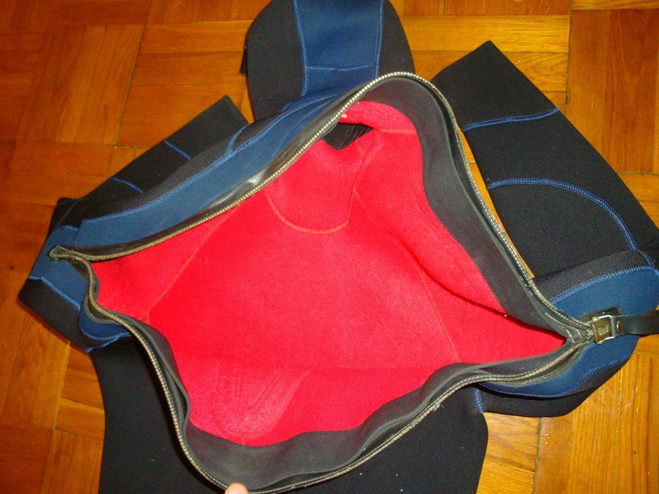 Гидрокостюм ПОЛУсухой AQUA LUNG, размер 52 ( L ), толщин 7 mm