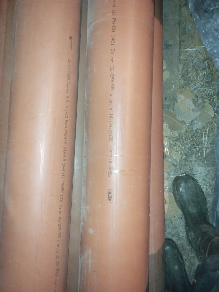 Rura kanalizacyjna 200x4,9x3000