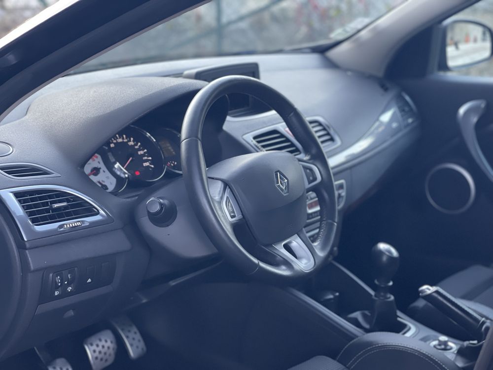 Para venda renault megane Gt line imaculada com garantia de 24 meses