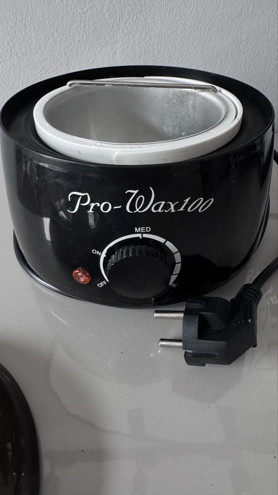 Podgrzewacz do wosku