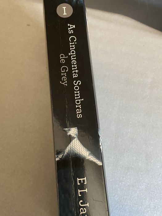 Livro Cinquenta Sombras de Grey