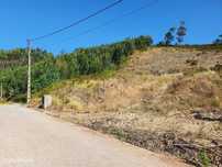 Terreno com informação prévia aprovada para 2 moradias